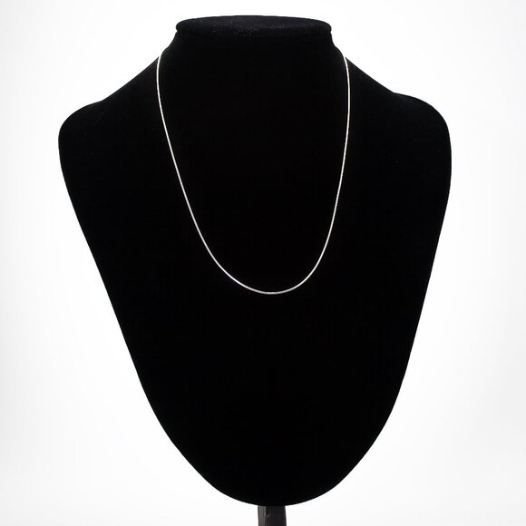 Vintage Silver Snake Chain, Stamped 925 ITALY, Real Sterling Silver Necklace - Picture 11 of 11